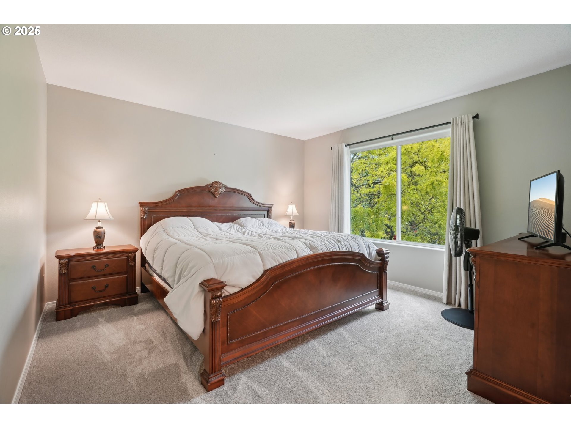 4709 Southeast Antelope Hills Gresham, OR 97080 - Photo 26 of 48 a bedroom with a bed and window