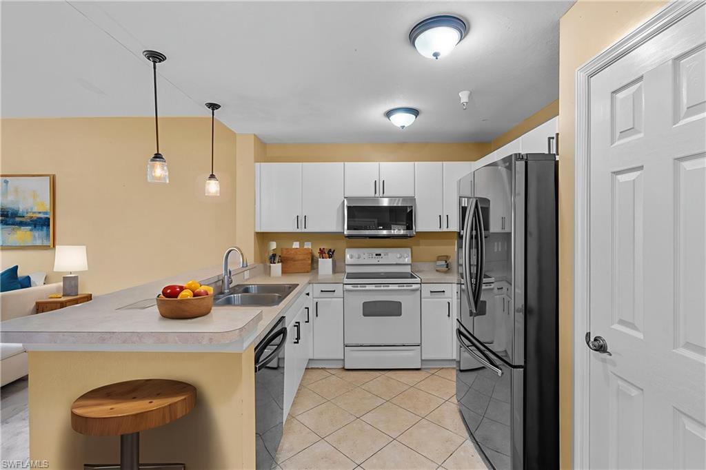4530 Botanical Pl Circle, Unit 406 Naples, FL 34112 - Photo 6 of 25