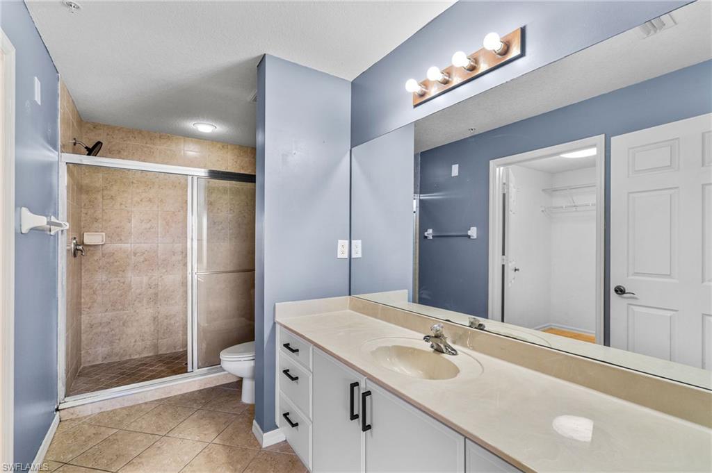 4530 Botanical Pl Circle, Unit 406 Naples, FL 34112 - Photo 9 of 25