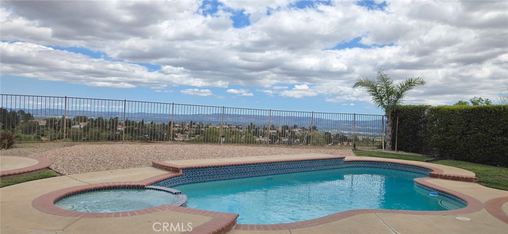 19584 Shadow Glen Circle Porter Ranch, CA 91326 - Photo 51 of 75