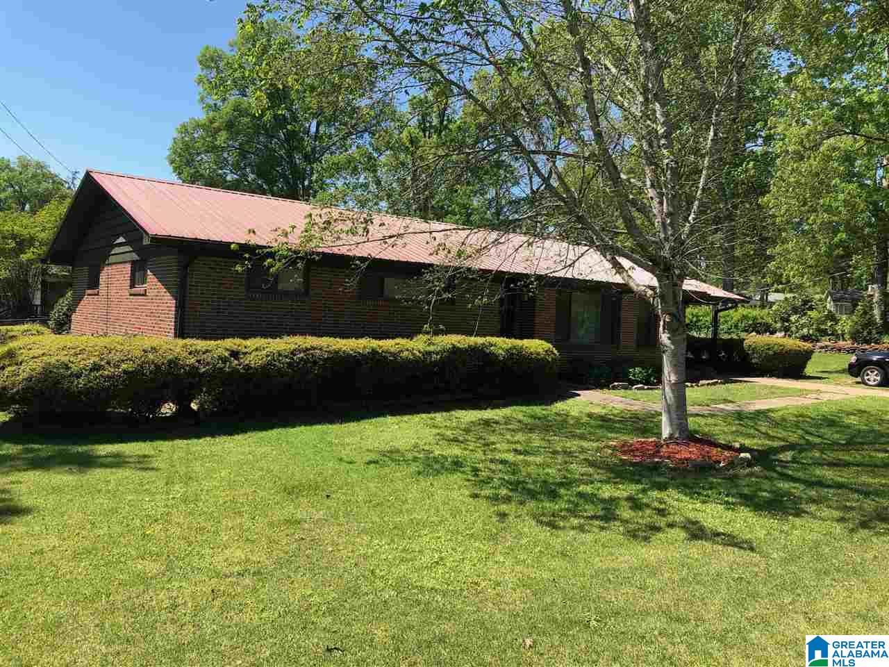 803 6th Avenue East Oneonta, AL 35121 - Photo 1 of 2