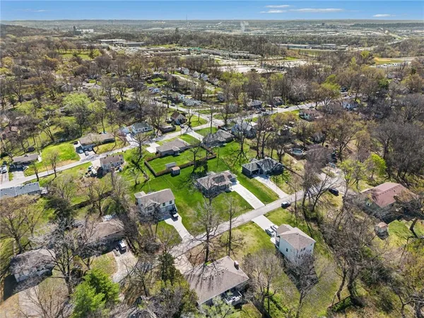 $365,000 | 3517 North College Avenue, Kansas City, MO 64117