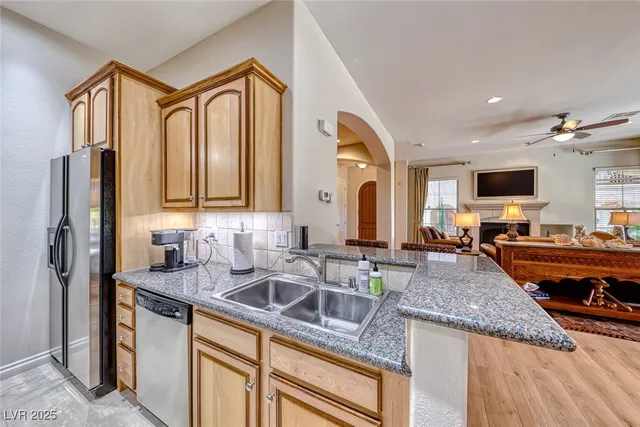 $2,600 | 65 Luce Del Sole, Unit 1, Henderson, NV 89011