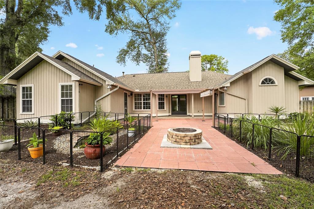 1118 Southwest 82 Terrace Gainesville, FL 32607 - Photo 7 of 77 Gallery Image 7