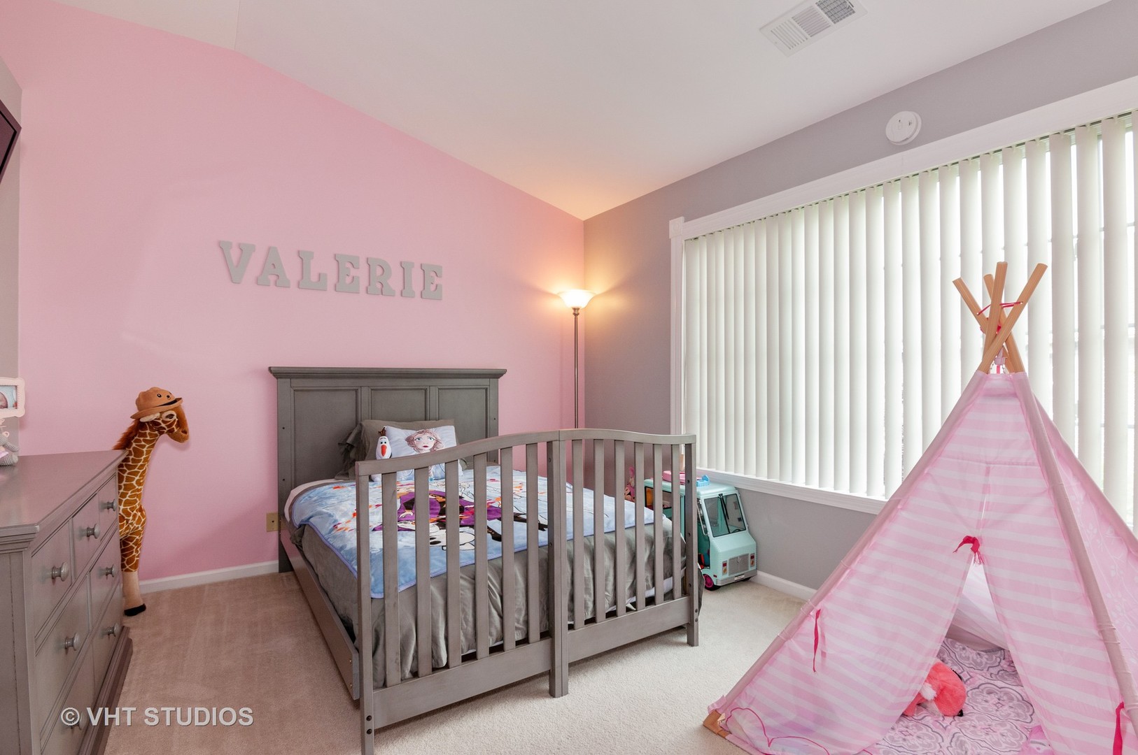 136 Lake Ridge Drive Glendale Heights, IL 60139 - Photo 15 of 21