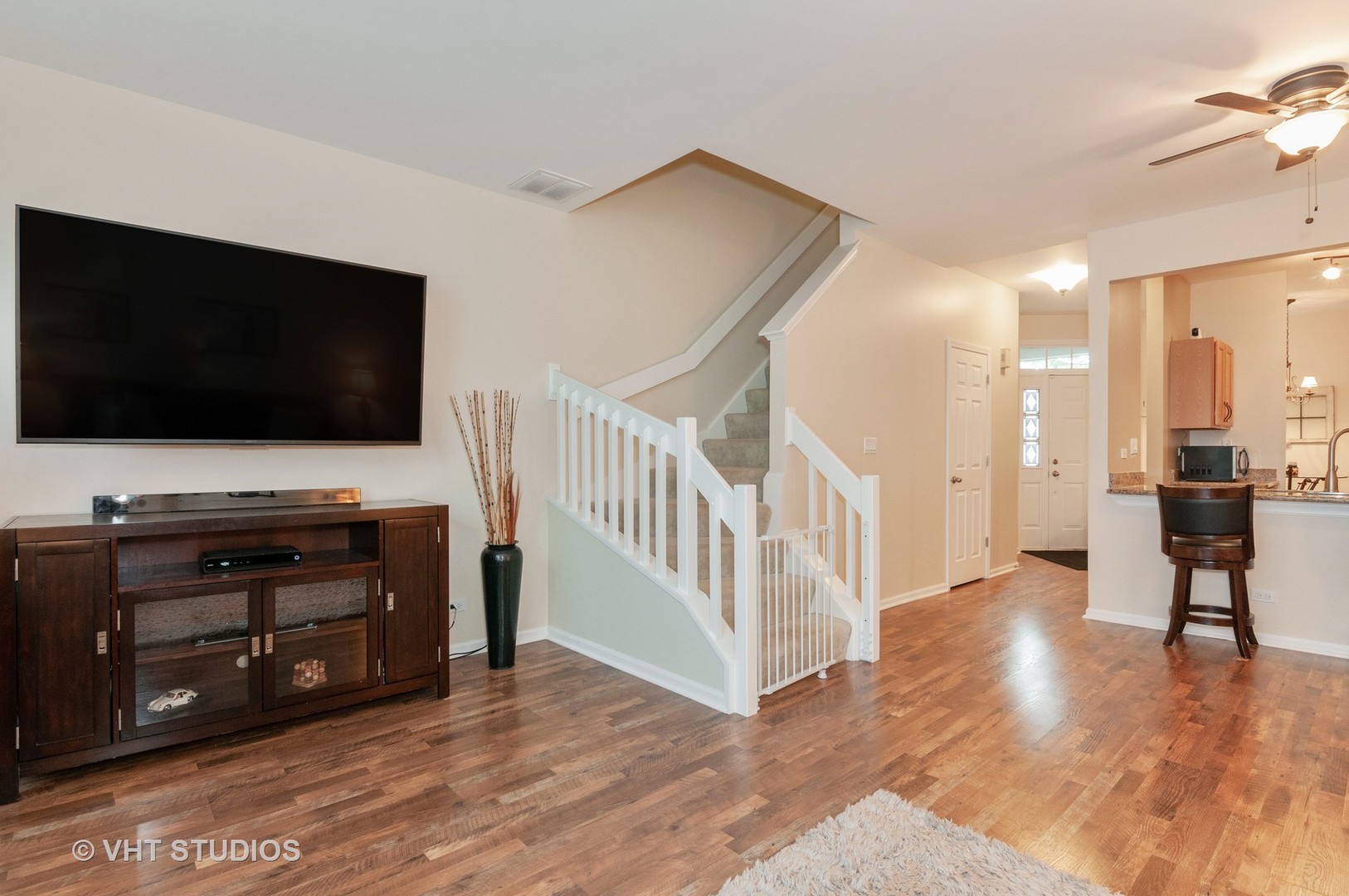 136 Lake Ridge Drive Glendale Heights, IL 60139 - Photo 5 of 21