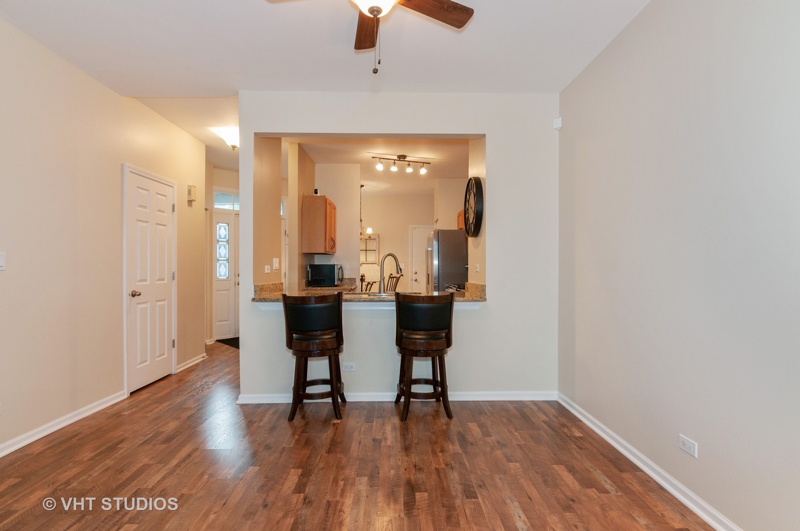 136 Lake Ridge Drive Glendale Heights, IL 60139 - Photo 7 of 21