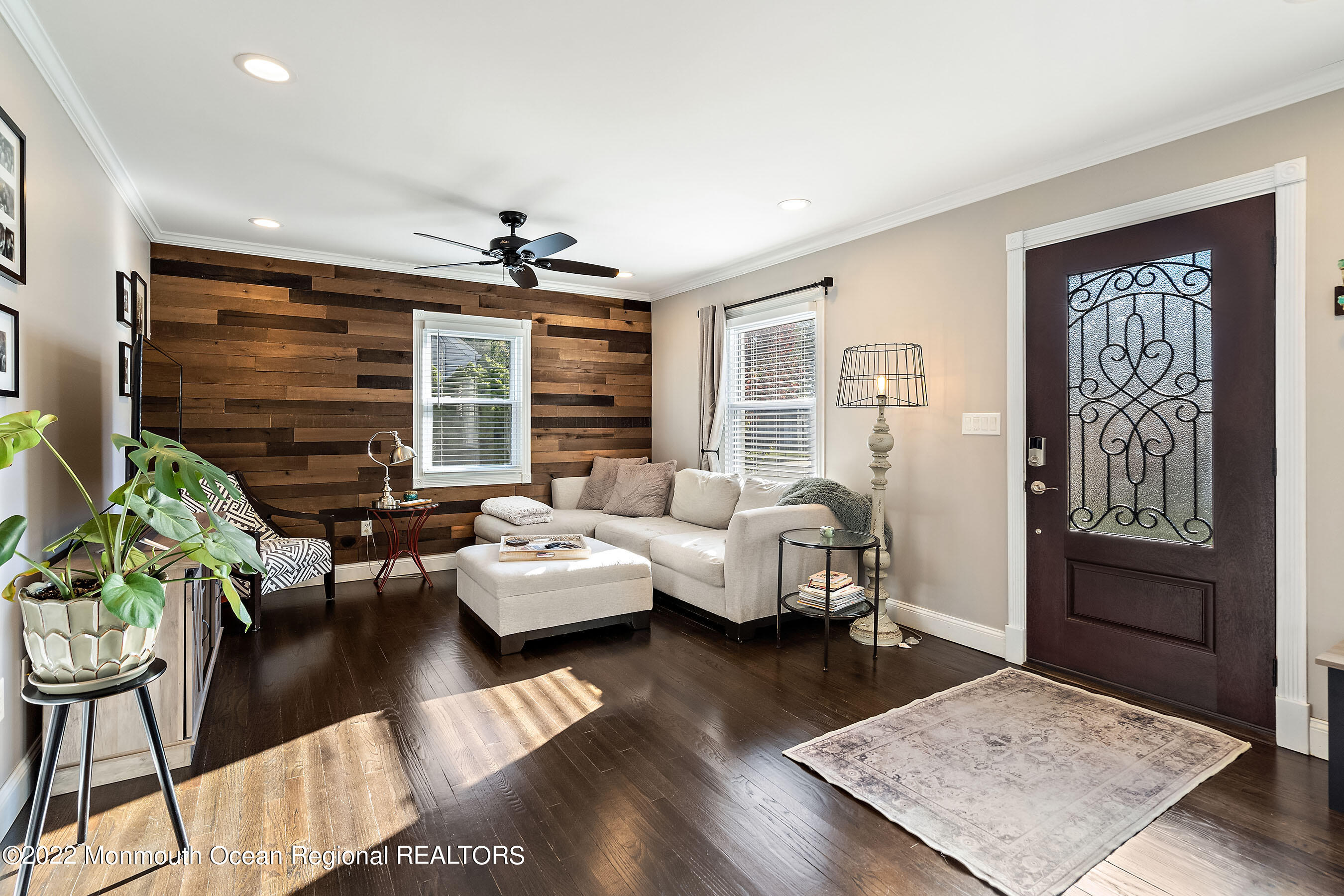 231 Highwood Road Oakhurst, NJ 07755 - Photo 5 of 52 08-Int27 LivingFoyer