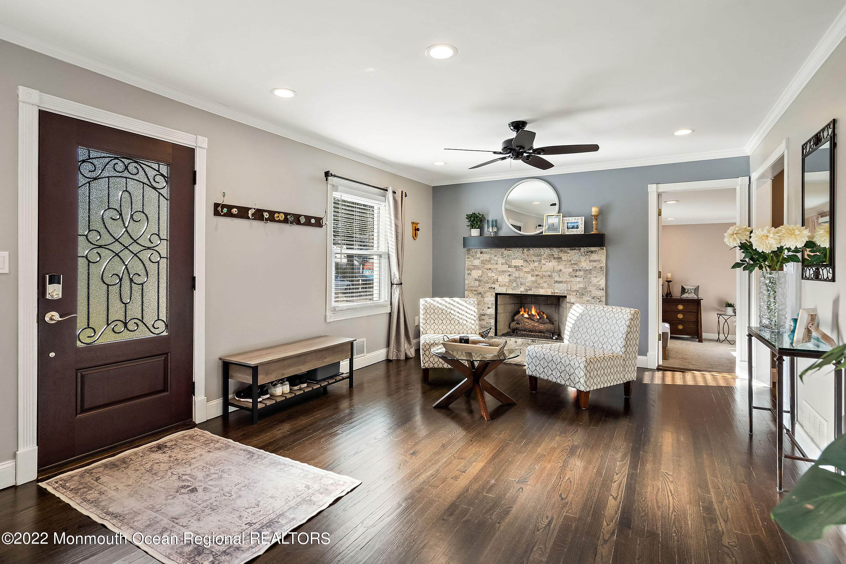 231 Highwood Road Oakhurst, NJ 07755 - Photo 6 of 52 09-Int28 Foyer