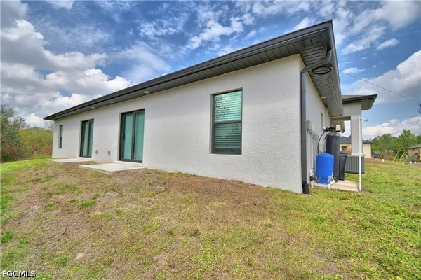 $470,000 | 713-715 West 12th Street, Lehigh Acres, FL 33972