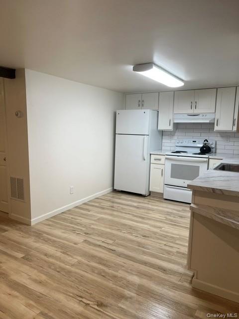 22 Riverhead Road Sound Beach, NY 11789 - Photo 5 of 15 Gallery Image 5