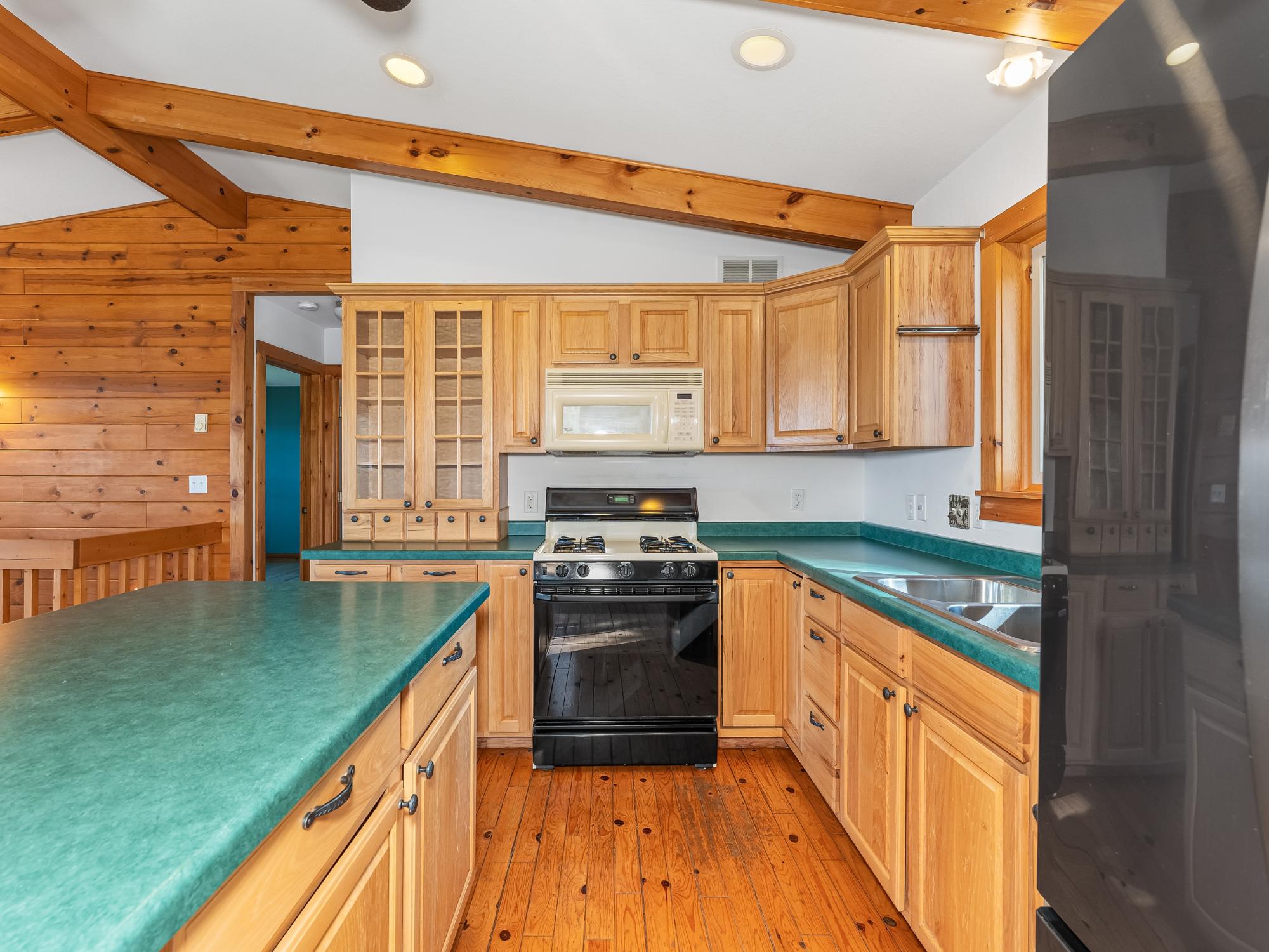 8820 Brown Road, Unit 3 Minocqua, WI 54548 - Photo 9 of 47 Gallery Image 9
