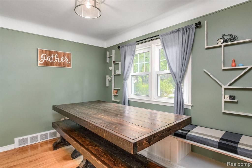 3411 Durham Road Royal Oak, MI 48073 - Photo 7 of 31