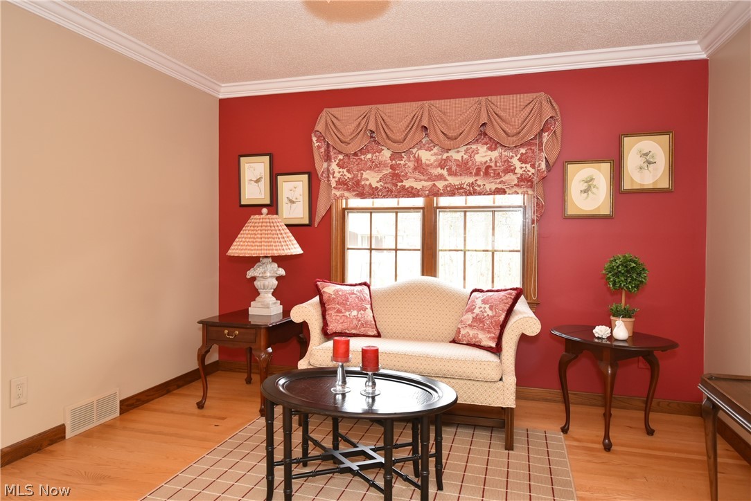 12047 Robson Road Grafton, OH 44044 - Photo 8 of 35 Gallery Image 8