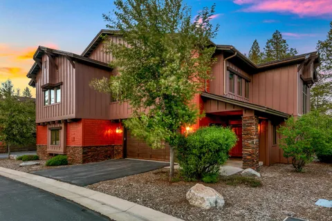 $1,475,000 | 11711 Hope Court, Unit B, Truckee, CA 96161