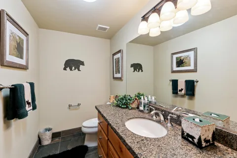 $1,475,000 | 11711 Hope Court, Unit B, Truckee, CA 96161