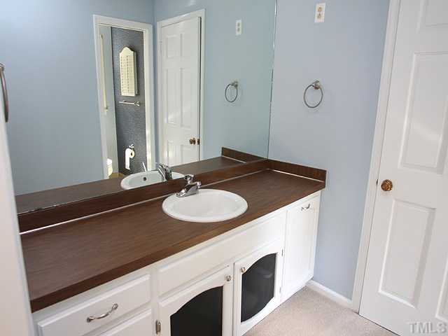 4508 Sterling Place Raleigh, NC 27612 - Photo 15 of 25