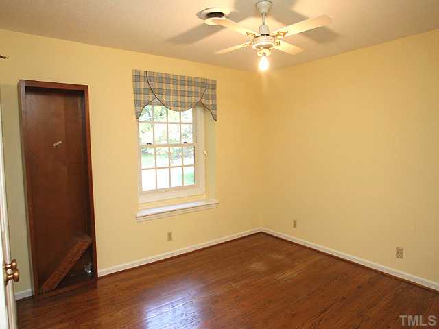 4508 Sterling Place Raleigh, NC 27612 - Photo 16 of 25