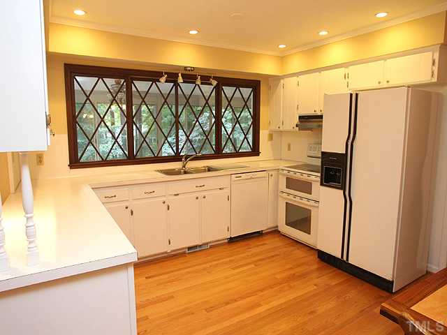 4508 Sterling Place Raleigh, NC 27612 - Photo 5 of 25