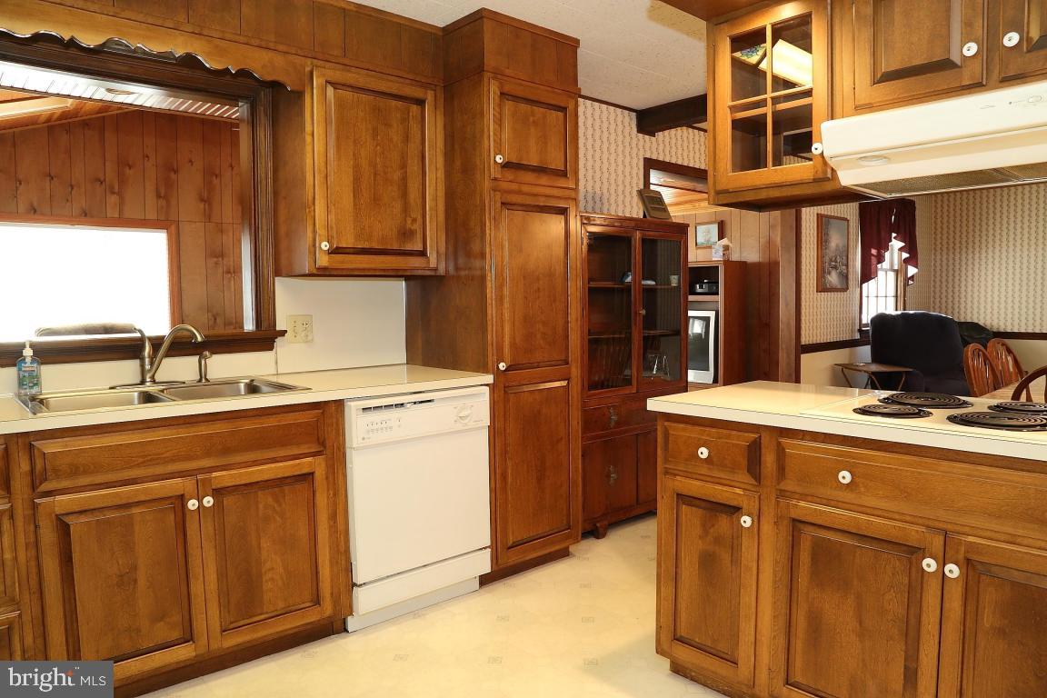 2737 Brookfield Road Lancaster, PA 17601 - Photo 13 of 20