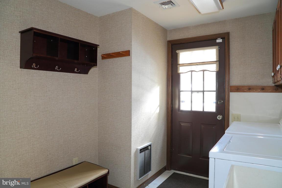 2737 Brookfield Road Lancaster, PA 17601 - Photo 18 of 20