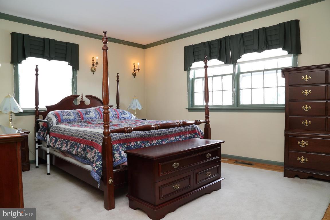 2737 Brookfield Road Lancaster, PA 17601 - Photo 4 of 20
