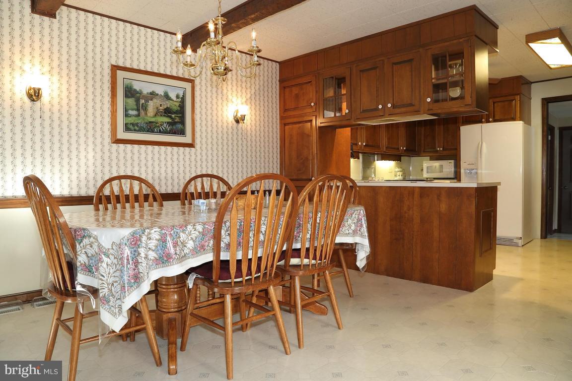 2737 Brookfield Road Lancaster, PA 17601 - Photo 9 of 20