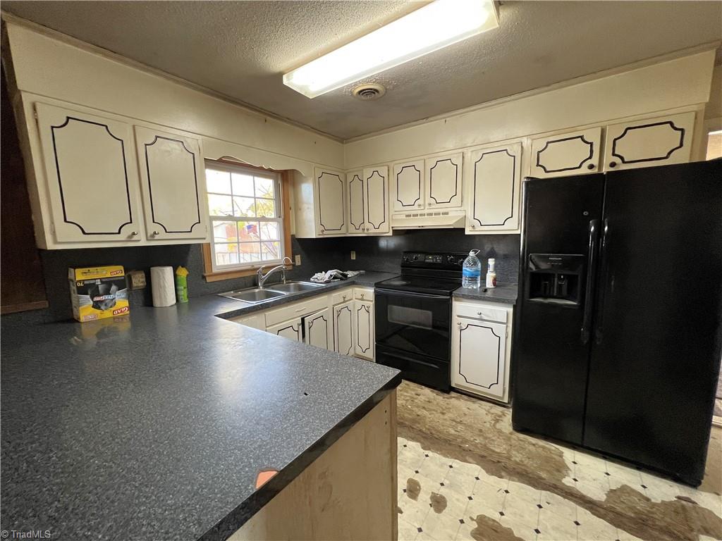1427 Oak Ridge Road Kernersville, NC 27284 - Photo 17 of 42 Gallery Image 17