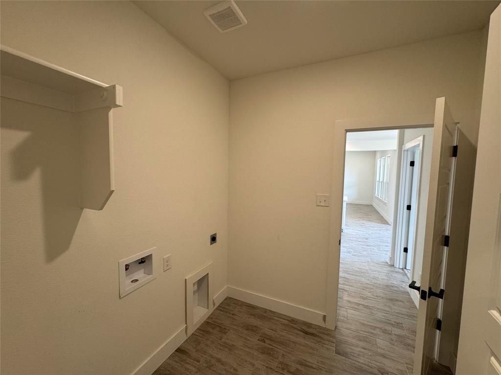 2004 Camden Drive Springtown, TX 76082 - Photo 11 of 13