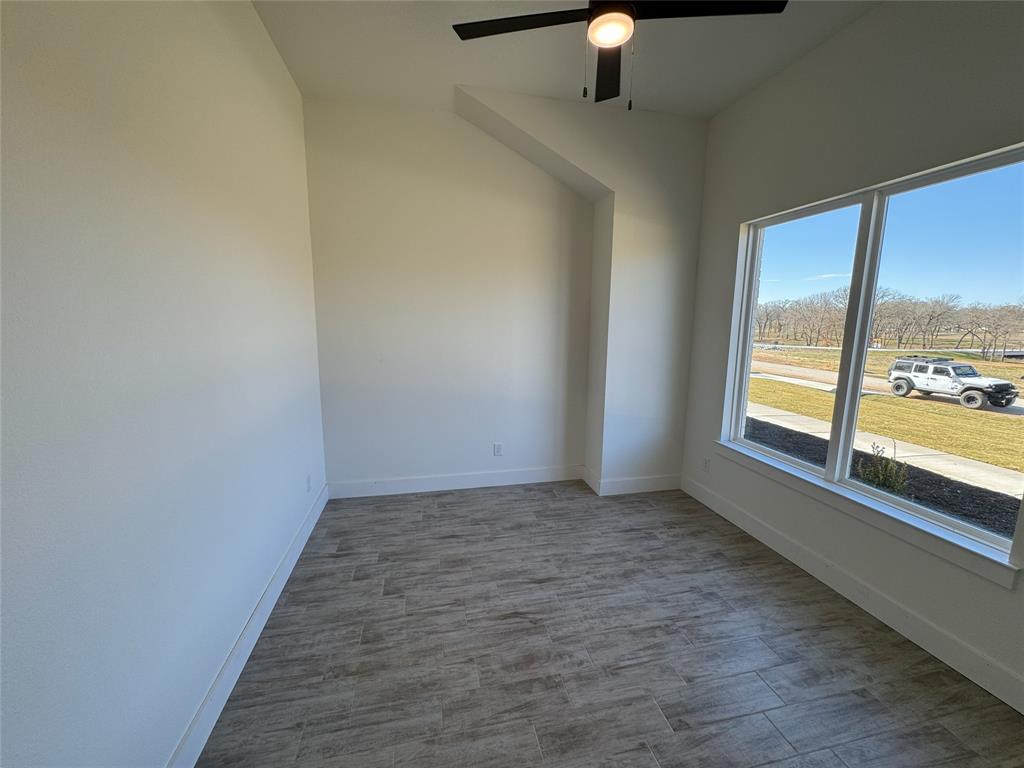 2004 Camden Drive Springtown, TX 76082 - Photo 3 of 13