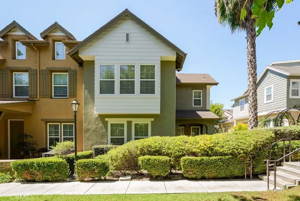$1,028,888 | 20 Orange Blossom Circle, Ladera Ranch, CA 92694