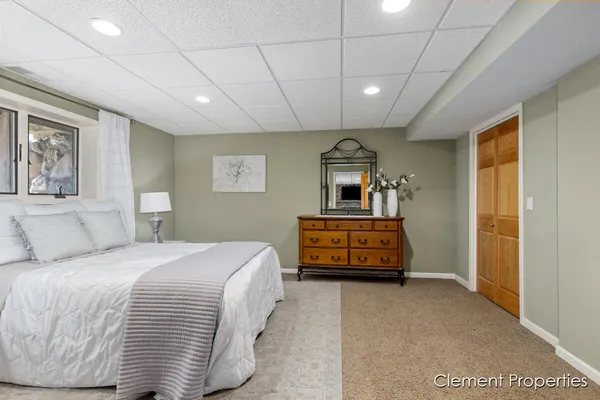 $415,000 | 13544 Kenowa Avenue, Kent City, MI 49330