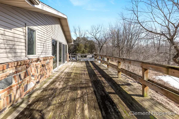 $415,000 | 13544 Kenowa Avenue, Kent City, MI 49330