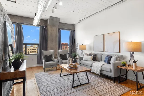 $137,900 | 2020 Washington Avenue, Unit 412, St. Louis, MO 63103