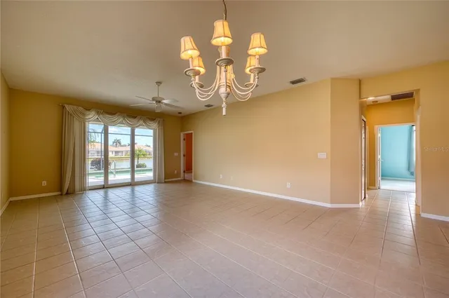 $524,000 | 8025 Stirling Falls Circle, Sarasota, FL 34243