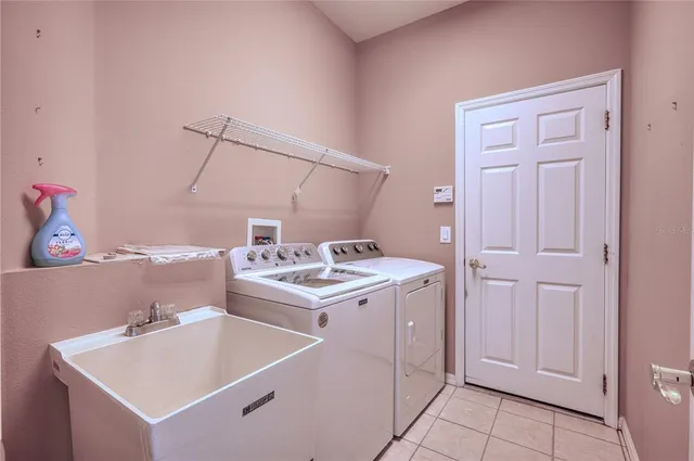 $524,000 | 8025 Stirling Falls Circle, Sarasota, FL 34243