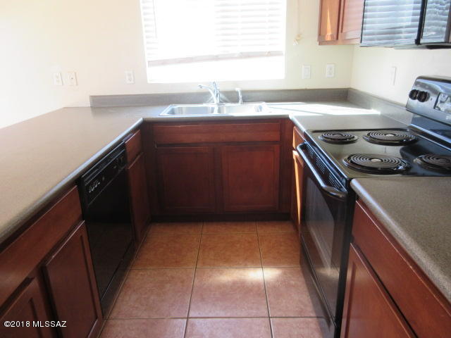 129 Alemania Court Rio Rico, AZ 85648 - Photo 4 of 14