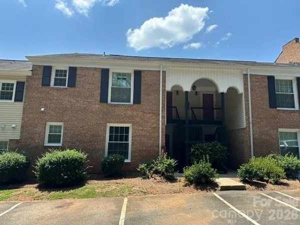 $149,900 | 4605 Coronado Drive, Unit K, Charlotte, NC 28212