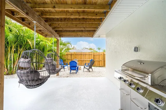 $674,000 | 4916 Palmetto Point Drive, Palmetto, FL 34221