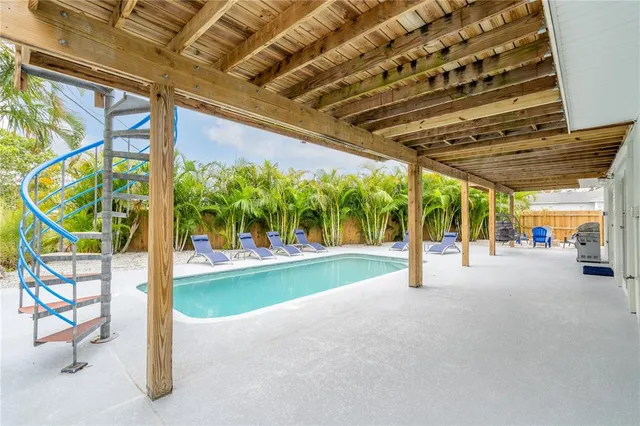 $674,000 | 4916 Palmetto Point Drive, Palmetto, FL 34221