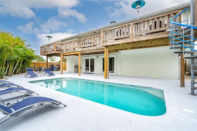 $674,000 | 4916 Palmetto Point Drive, Palmetto, FL 34221