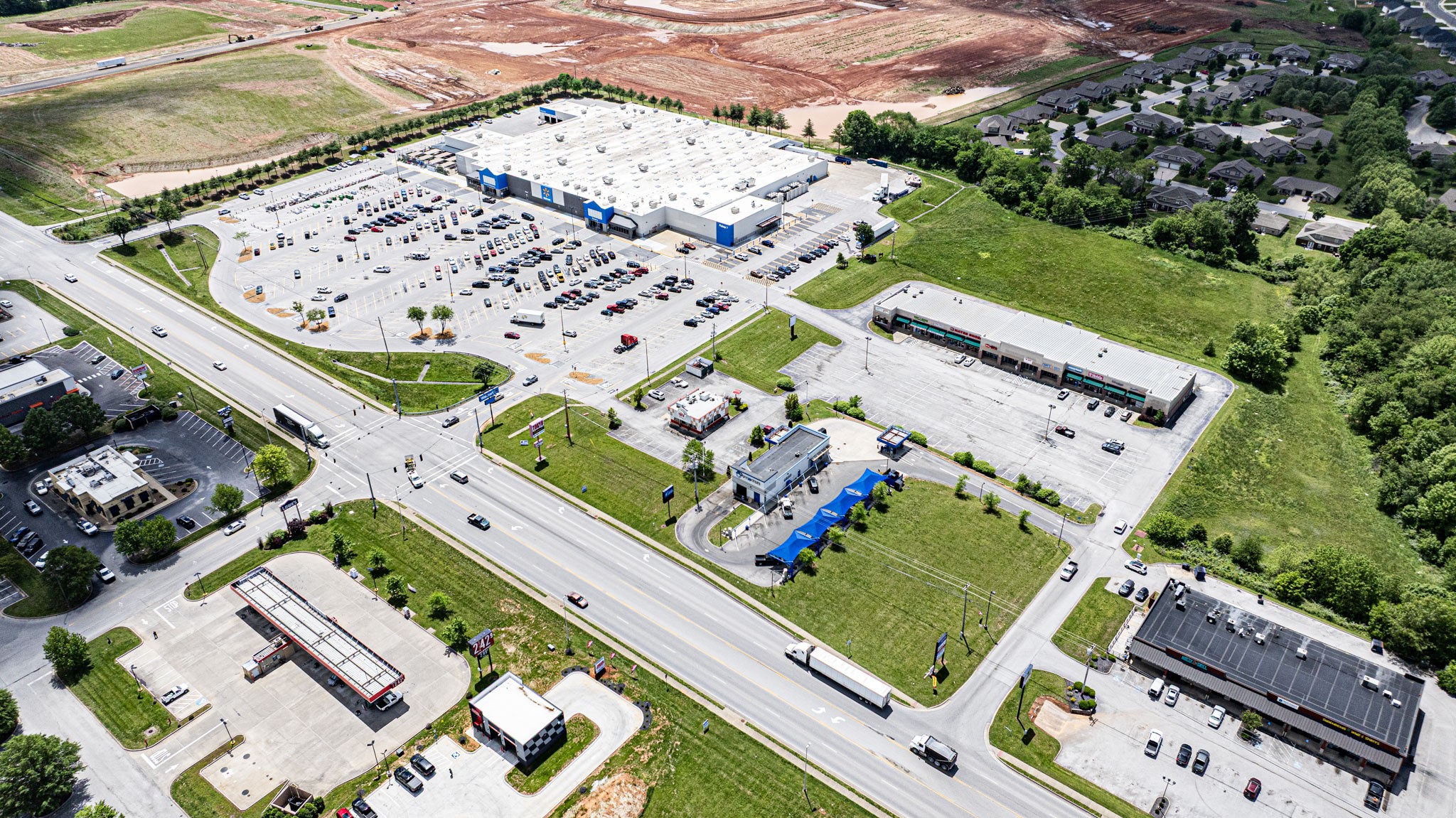 1442 Nashville Road Franklin, KY 42134 - Photo 14 of 20 an aerial view of a city