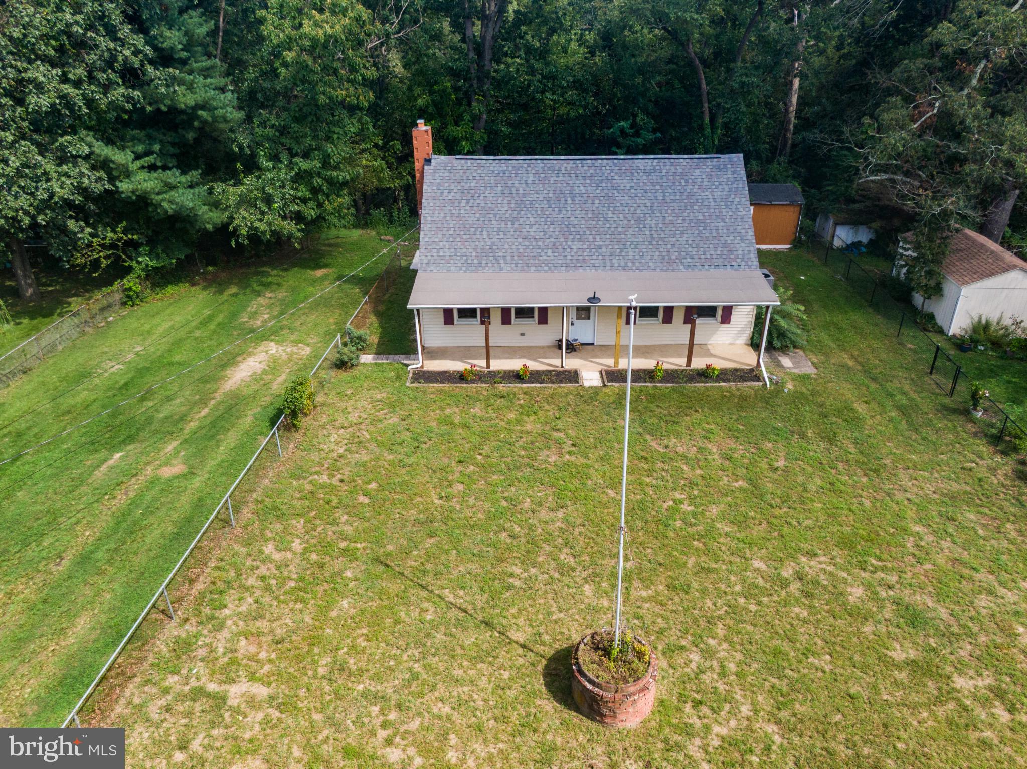 1342 Edna Road Pasadena, MD 21122 - Photo 29 of 31 Gallery Image 29