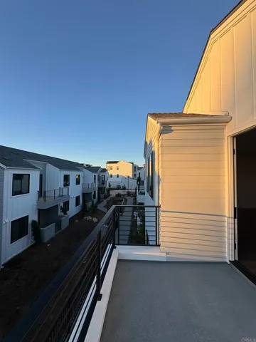 $1,400,000 | 1105 Catania Court, Unit 201, Encinitas, CA 92024