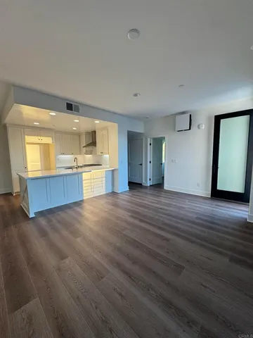 $1,400,000 | 1105 Catania Court, Unit 201, Encinitas, CA 92024