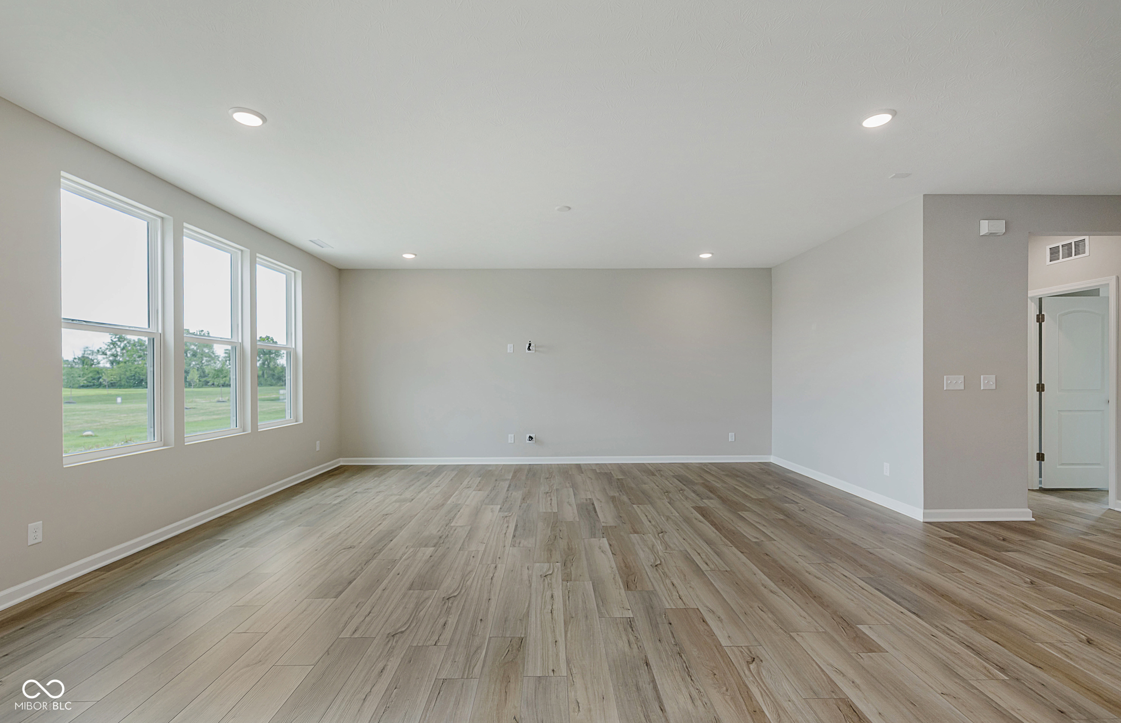 9439 Jackson Way Avon, IN 46123 - Photo 8 of 30