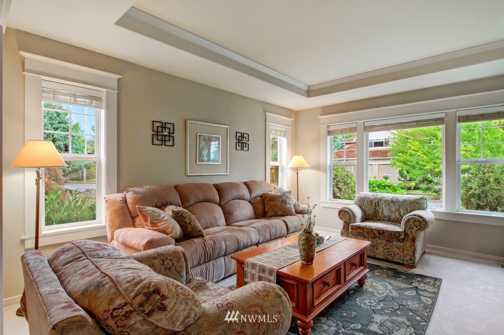 19310 Meridian Place West Bothell, WA 98012 - Photo 11 of 19 Gallery Image 11