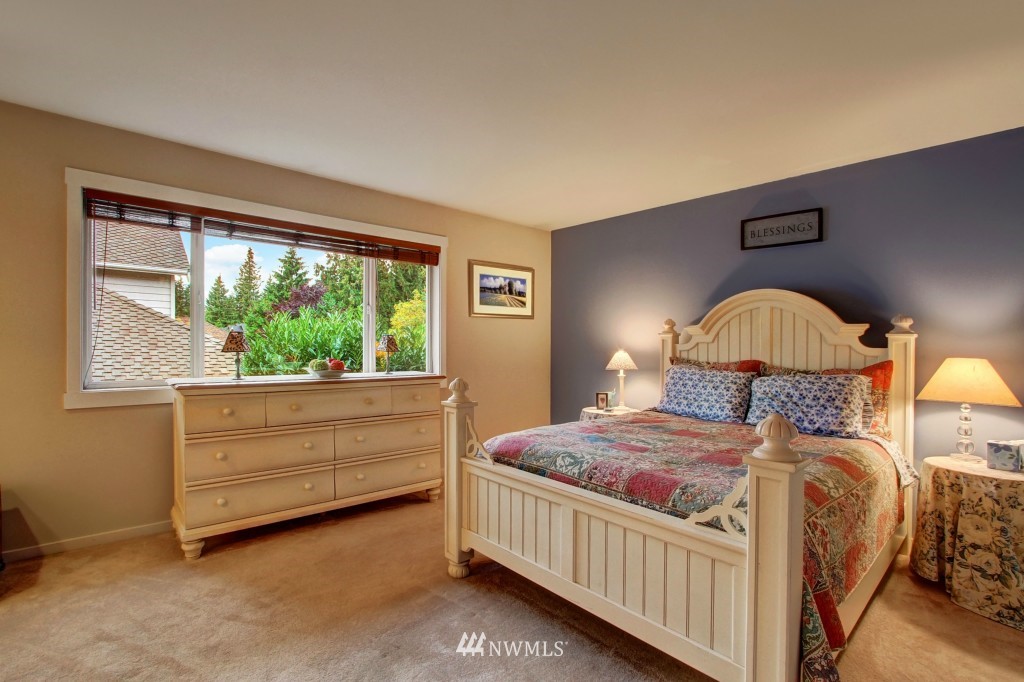 19310 Meridian Place West Bothell, WA 98012 - Photo 12 of 19 Gallery Image 12