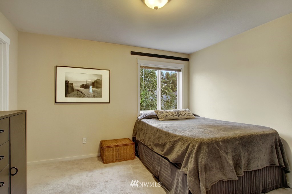 19310 Meridian Place West Bothell, WA 98012 - Photo 14 of 19 Gallery Image 14