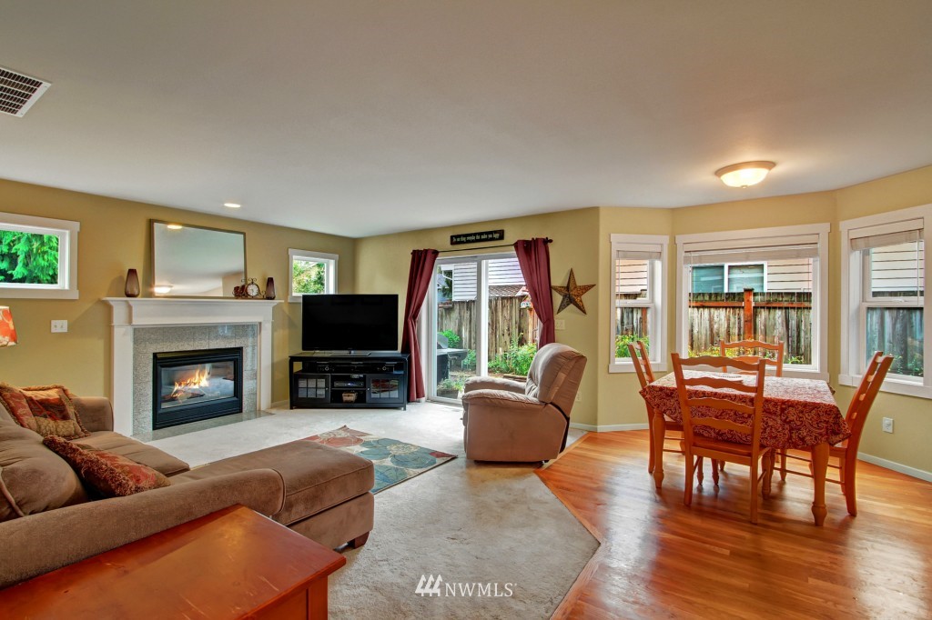 19310 Meridian Place West Bothell, WA 98012 - Photo 5 of 19 Gallery Image 5